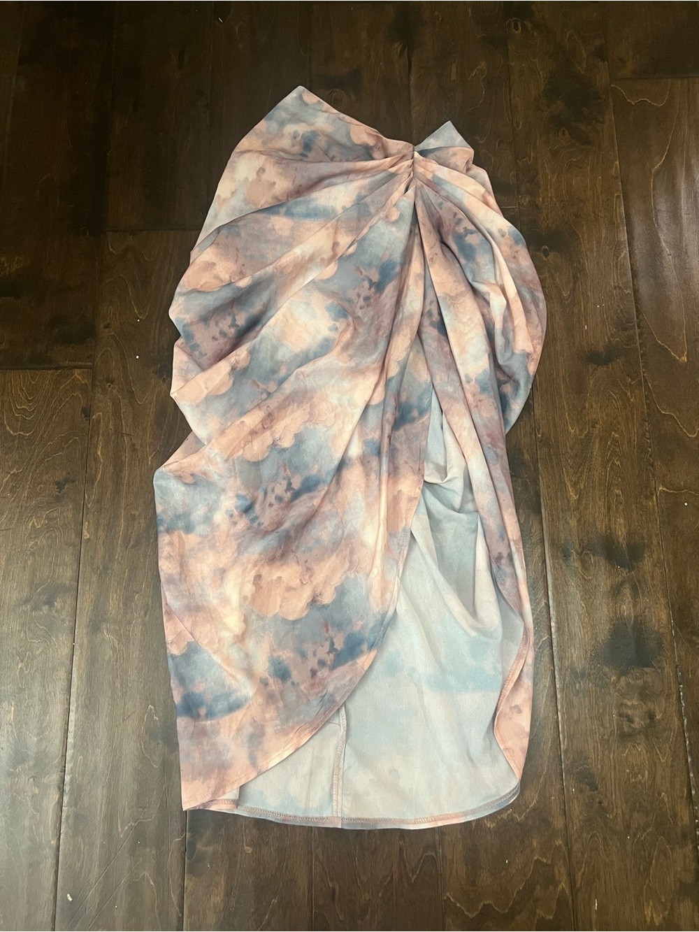 PrettyLittleThing renaissance cloud print midi skirt - Picture 4 of 9